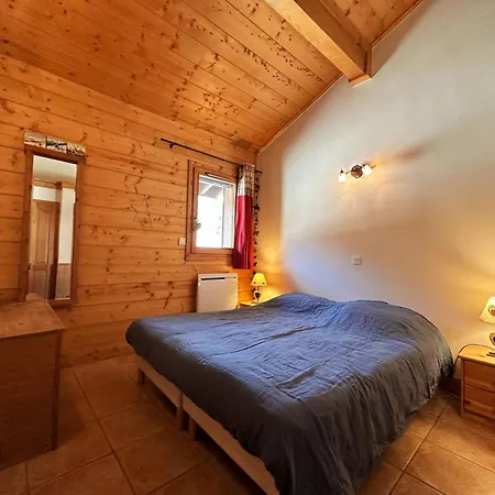 Cosy Avec Balcon Et Parking Au Centre De Samoens, Proche Du Ski-bus - Fr-1-624-158 *