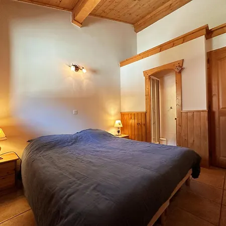 Cosy Avec Balcon Et Parking Au Centre De Samoens, Proche Du Ski-bus - Fr-1-624-158 * Samoens