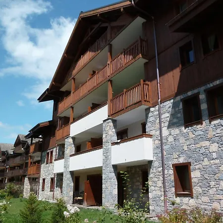 Cosy Avec Balcon Et Parking Au Centre De Samoëns, Proche Du Ski-bus - Fr-1-624-158 Appartement